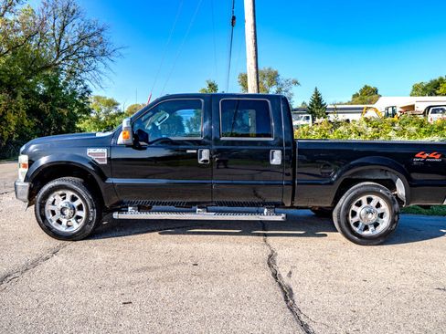 Used 2009 Ford F250 Lariat image 2