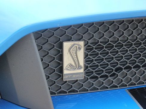 Used 2020 Ford Mustang Shelby GT350 w/ Technology Package RWD image 9