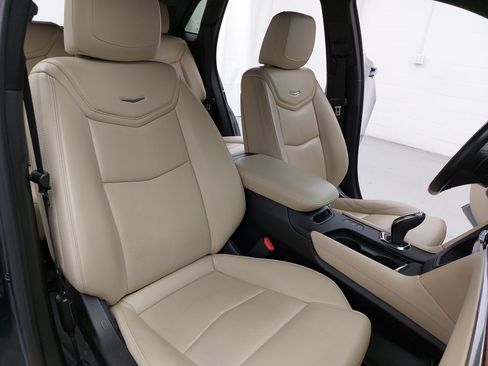 Used 2019 Cadillac XT5 Luxury AWD/4WD image 12