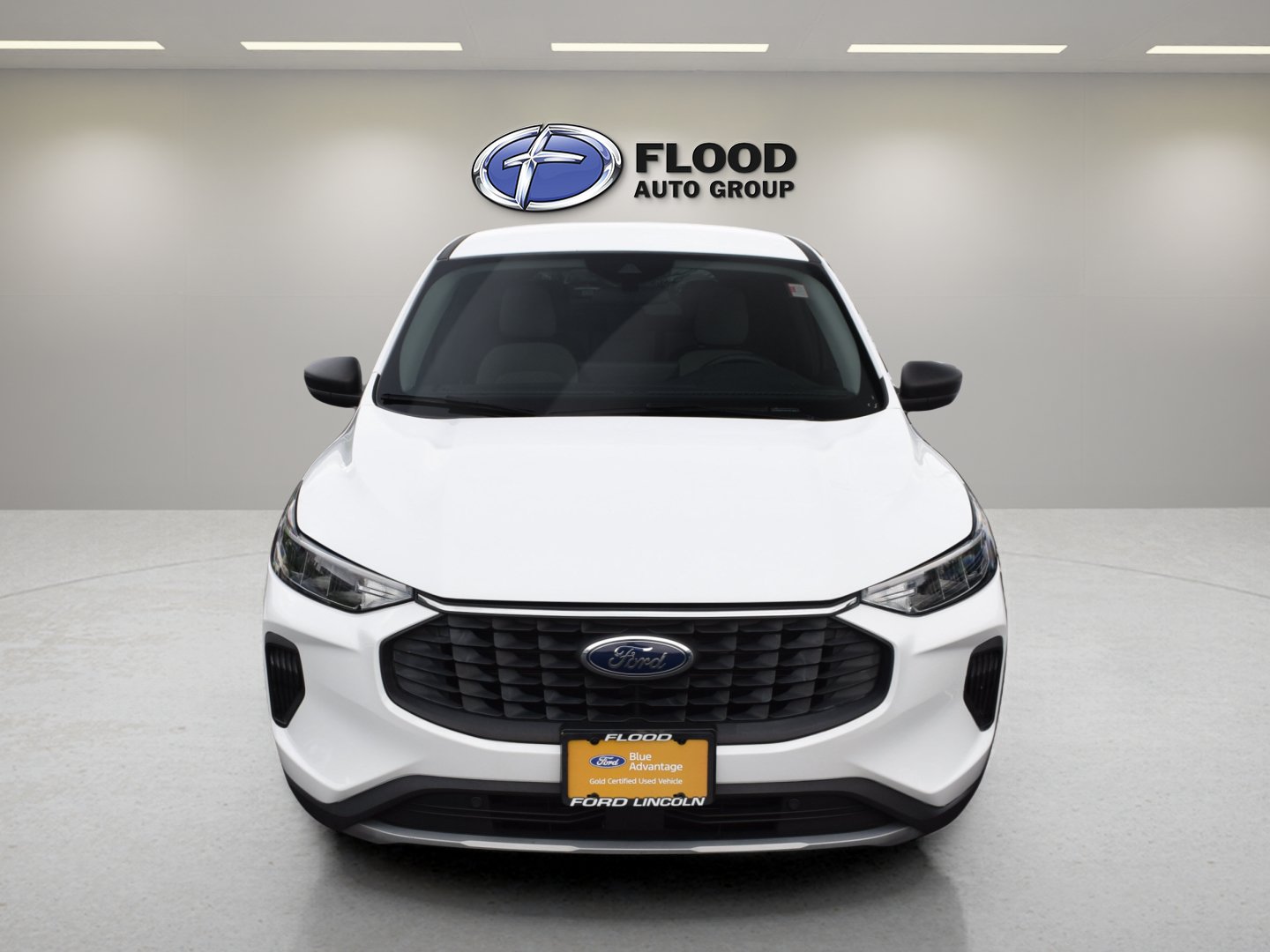 Used 2023 Ford Escape Active w/ Tech Pack #1 AWD/4WD image 2