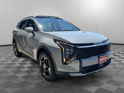 New 2026 Kia Sportage EX AWD/4WD image 3