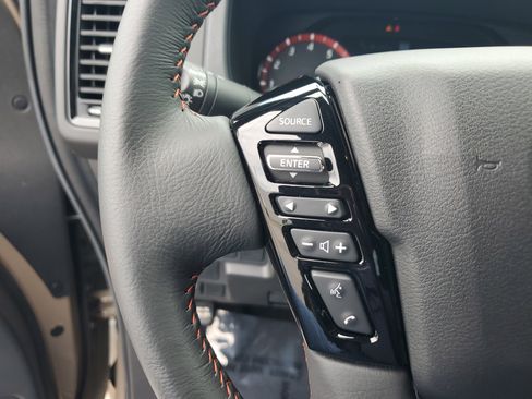 Used 2024 Nissan Frontier Pro-X w/ Technology Package image 20