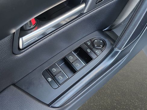 Used 2025 MAZDA CX-50 AWD 2.5 S w/ Premium Plus Pkg image 28