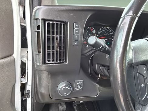 Used 2022 Chevrolet Express 3500 LS image 20