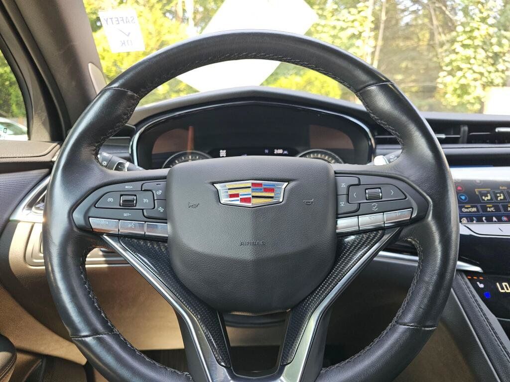 Used 2024 Cadillac XT6 Sport w/ Technology Package AWD/4WD image 27