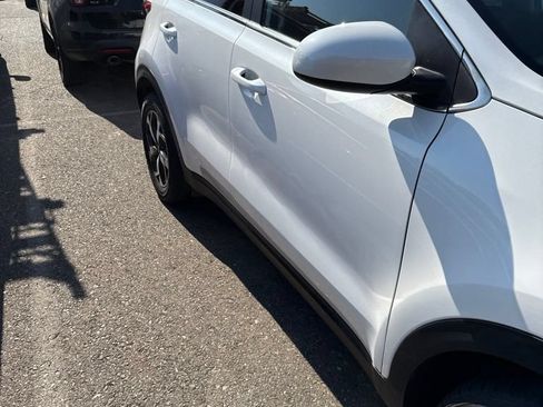 Used 2022 Kia Sportage LX FWD image 5