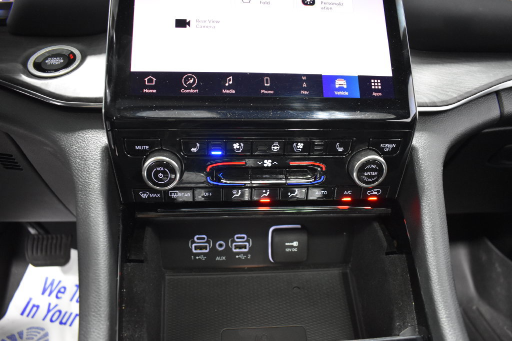 Used 2021 Jeep Grand Cherokee L Overland w/ Luxury Tech Group IV AWD/4WD image 22