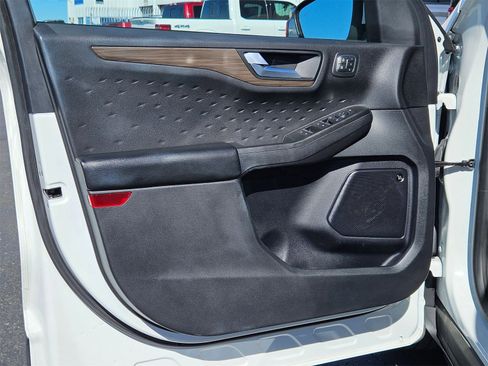 Certified 2020 Ford Escape Titanium image 11