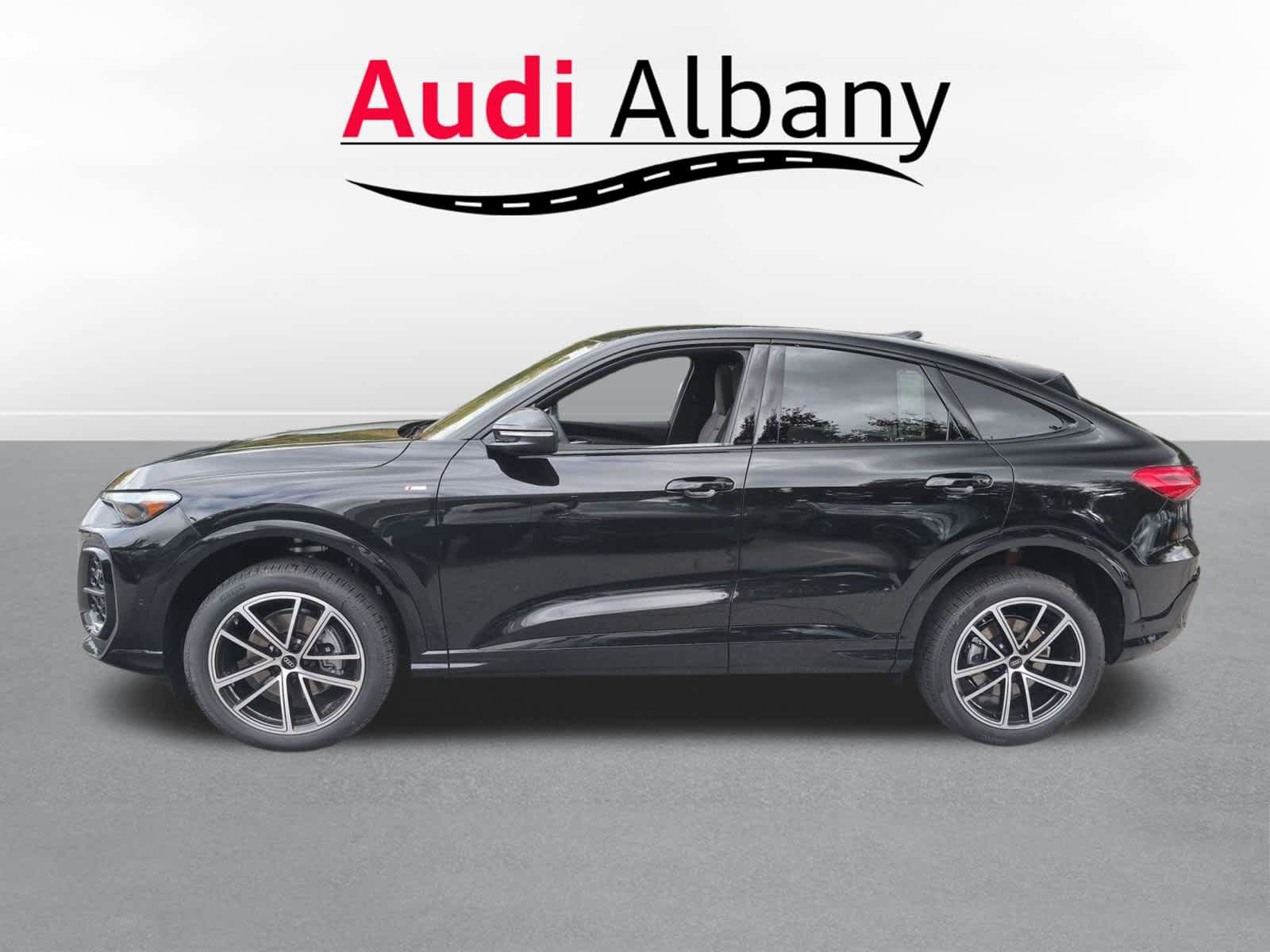 New 2026 Audi Q5 Premium Plus AWD/4WD image 2