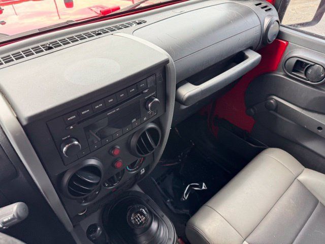 Used 2009 Jeep Wrangler X AWD/4WD image 15