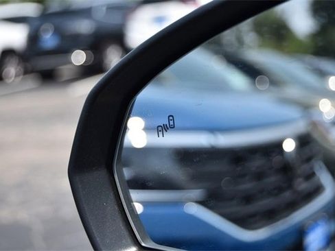 New 2025 Volkswagen Taos SEL image 9