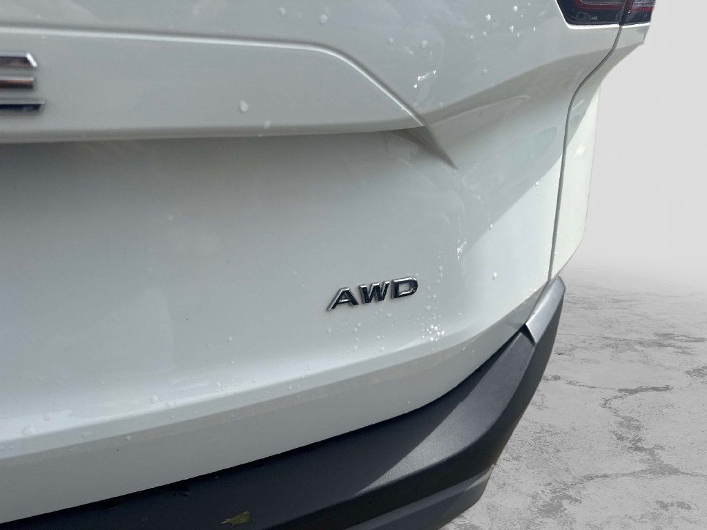 Certified 2023 Nissan Rogue S AWD/4WD image 5