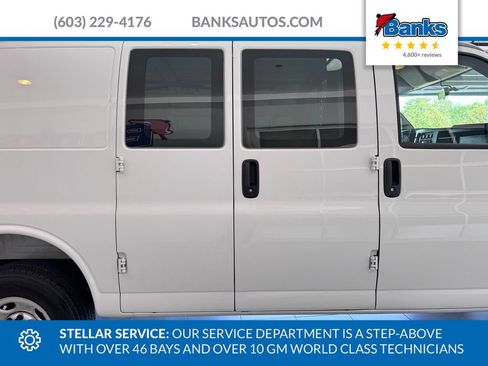 Used 2025 GMC Savana 2500 w/ Driver Convenience Package RWD image 8