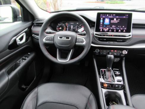 Used 2022 Jeep Compass Trailhawk w/ Trailer Tow Group image 12