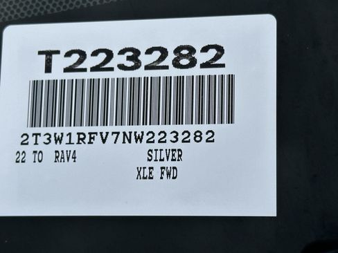 Certified 2022 Toyota RAV4 XLE FWD image 15