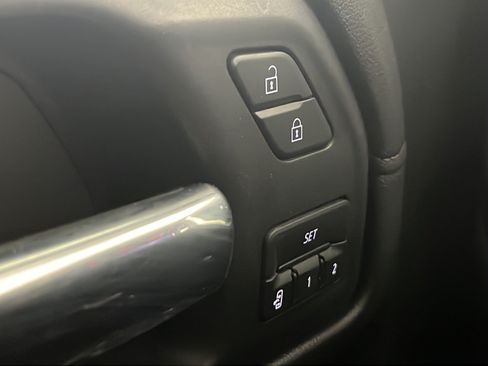 Used 2020 Chevrolet Silverado 1500 LTZ w/ LTZ Plus Package AWD/4WD image 33