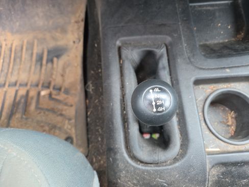 Used 2015 RAM 2500 Tradesman w/ Chrome Appearance Group AWD/4WD image 7