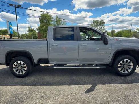 Used 2024 Chevrolet Silverado 2500 LT w/ All Star Edition AWD/4WD image 9
