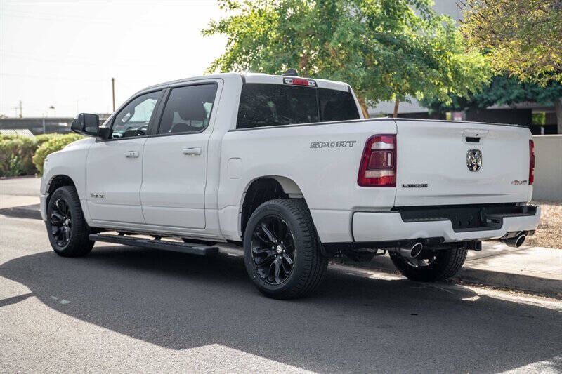 Used 2023 RAM 1500 Laramie AWD/4WD image 3