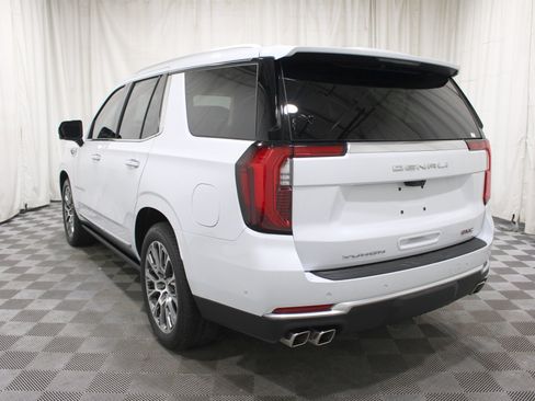 Used 2026 GMC Yukon Denali w/ Denali Reserve Package AWD/4WD image 34
