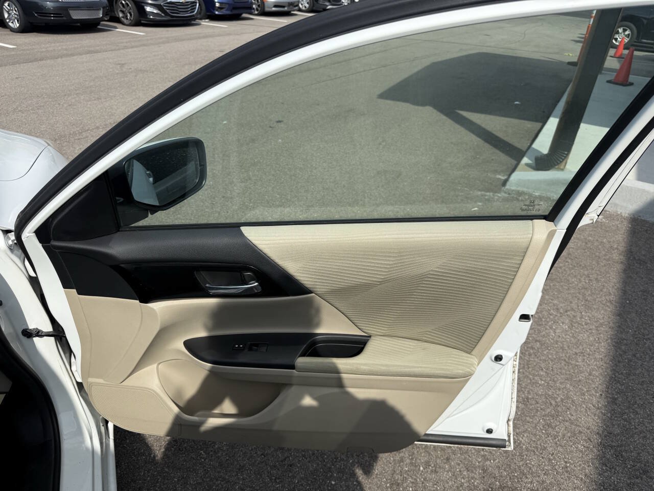 Used 2016 Honda Accord LX image 13