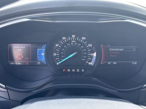 Used 2019 Ford Fusion SE image 26