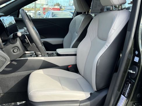 Used 2024 Lexus RX 350 AWD image 11