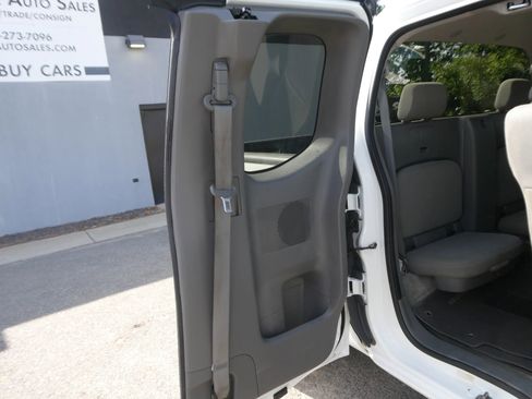 Used 2018 Nissan Frontier S RWD image 24