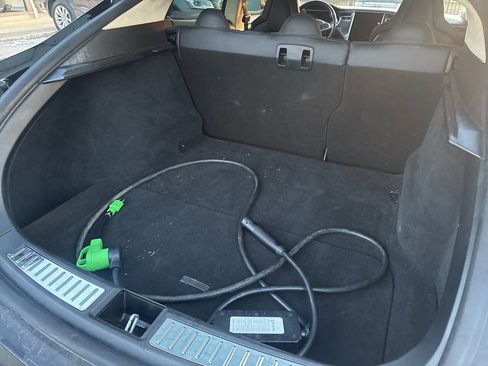 Used 2012 Tesla Model S Signature Performance image 23