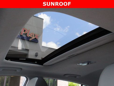 Used 2022 Hyundai Ioniq Limited FWD image 26
