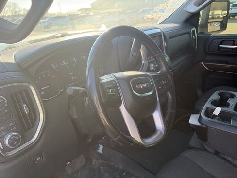 Used 2022 GMC Sierra 2500 SLE w/ SLE Value Package; image 12