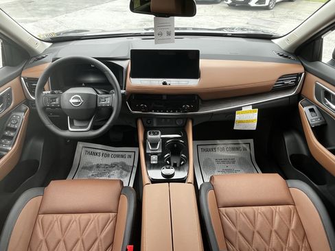 New 2026 Nissan Rogue Platinum AWD/4WD image 18