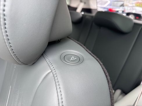 Used 2026 Hyundai Ioniq 9 Calligraphy image 46