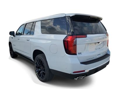 New 2026 GMC Yukon XL Denali w/ Sun & Power Step Package