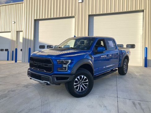 Used 2019 Ford F150 Raptor w/ Equipment Group 802A Luxury image 2