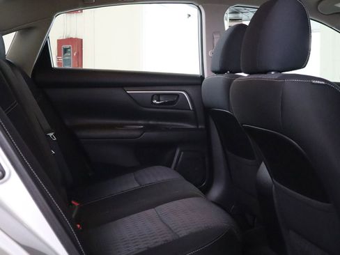 Used 2017 Nissan Altima 2.5 SV image 13