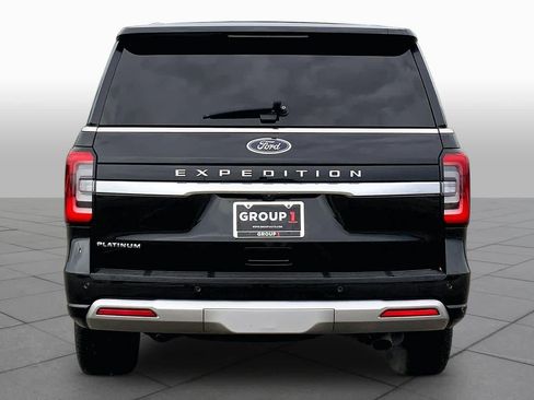 Used 2023 Ford Expedition Platinum AWD/4WD image 5