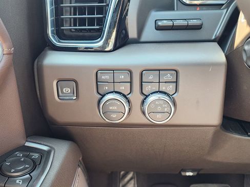 New 2026 GMC Sierra 1500 Denali AWD/4WD image 20