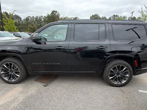 Certified 2025 Jeep Grand Wagoneer Series II Obsidian w/ Quick Order Packagew 28T AWD/4WD image 11