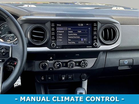 Used 2020 Toyota Tacoma SR5 w/ Technology Package AWD/4WD image 10