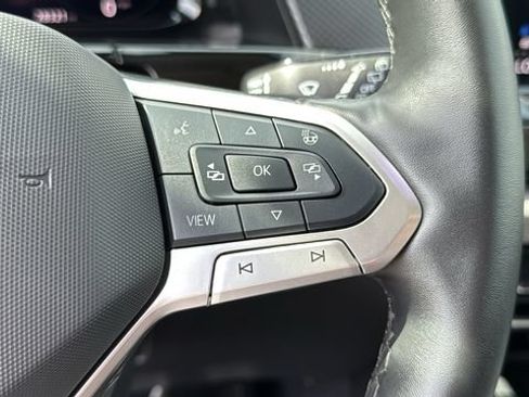 Used 2025 Volkswagen Atlas Peak Edition SE AWD/4WD image 14