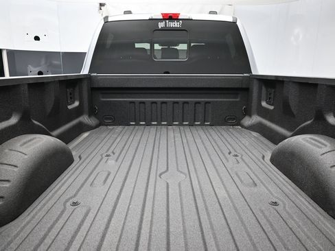 Used 2024 Ford F350 Lariat w/ Chrome Package AWD/4WD image 7