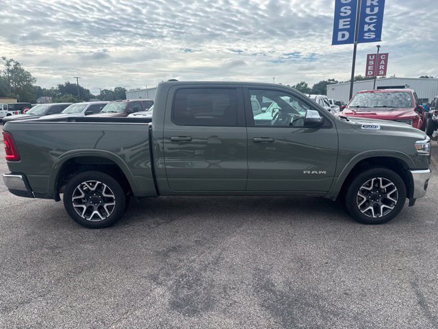 Used 2026 RAM 1500 Laramie AWD/4WD image 9