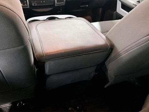 Used 2017 RAM 1500 Outdoorsman image 11