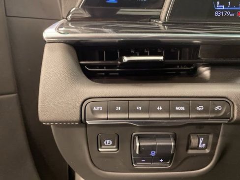 Used 2022 Cadillac Escalade Sport w/ Touring Package image 18