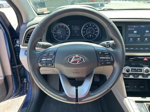 Used 2020 Hyundai Elantra Value Edition FWD image 22