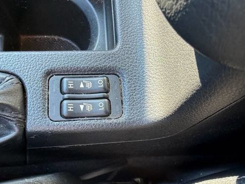 Used 2014 Subaru Crosstrek 2.0i Limited w/ Popular Package #2 image 14