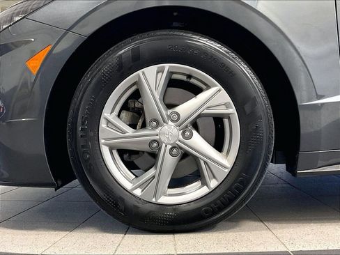 Used 2023 Hyundai Sonata SE w/ Cargo Package FWD image 7