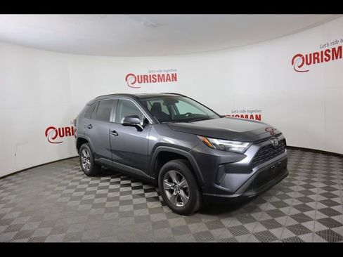 Used 2023 Toyota RAV4 XLE AWD/4WD image 16