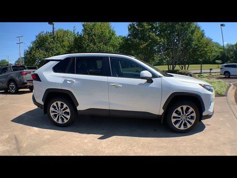 Used 2024 Toyota RAV4 Limited FWD image 9